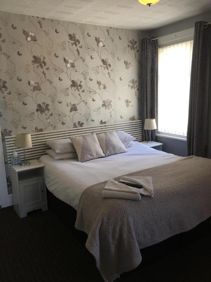 בלקפול Glenheath Hotel מראה חיצוני תמונה