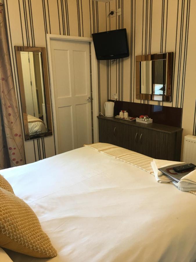 בלקפול Glenheath Hotel מראה חיצוני תמונה
