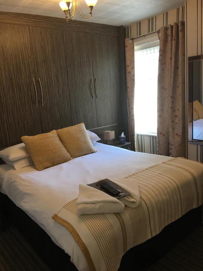 בלקפול Glenheath Hotel מראה חיצוני תמונה