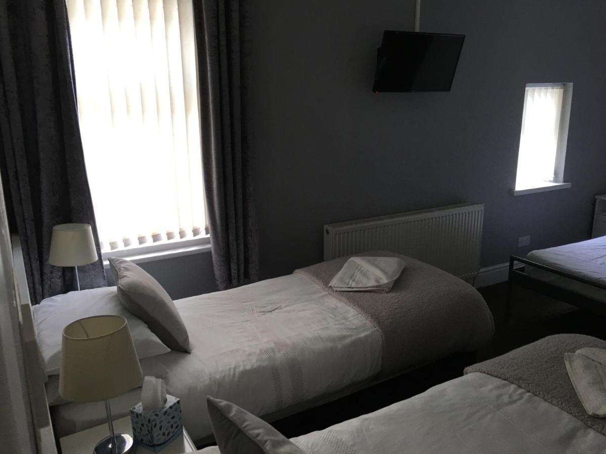 בלקפול Glenheath Hotel מראה חיצוני תמונה