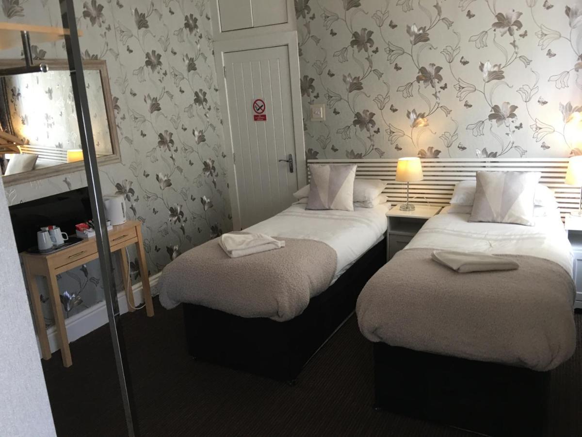 בלקפול Glenheath Hotel מראה חיצוני תמונה