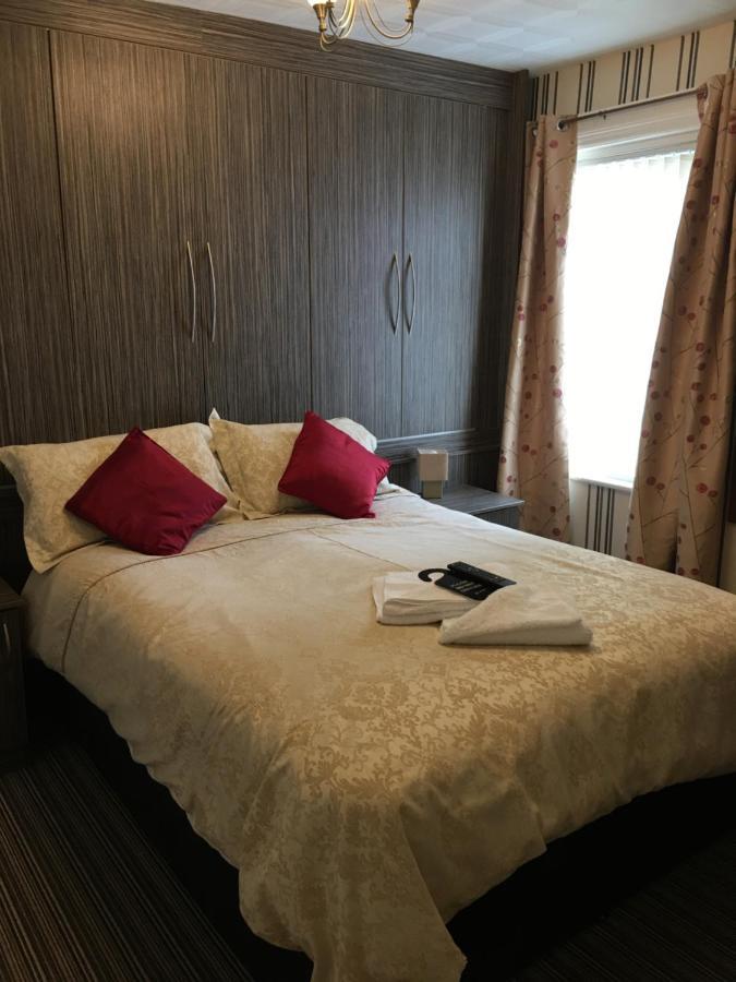 בלקפול Glenheath Hotel מראה חיצוני תמונה